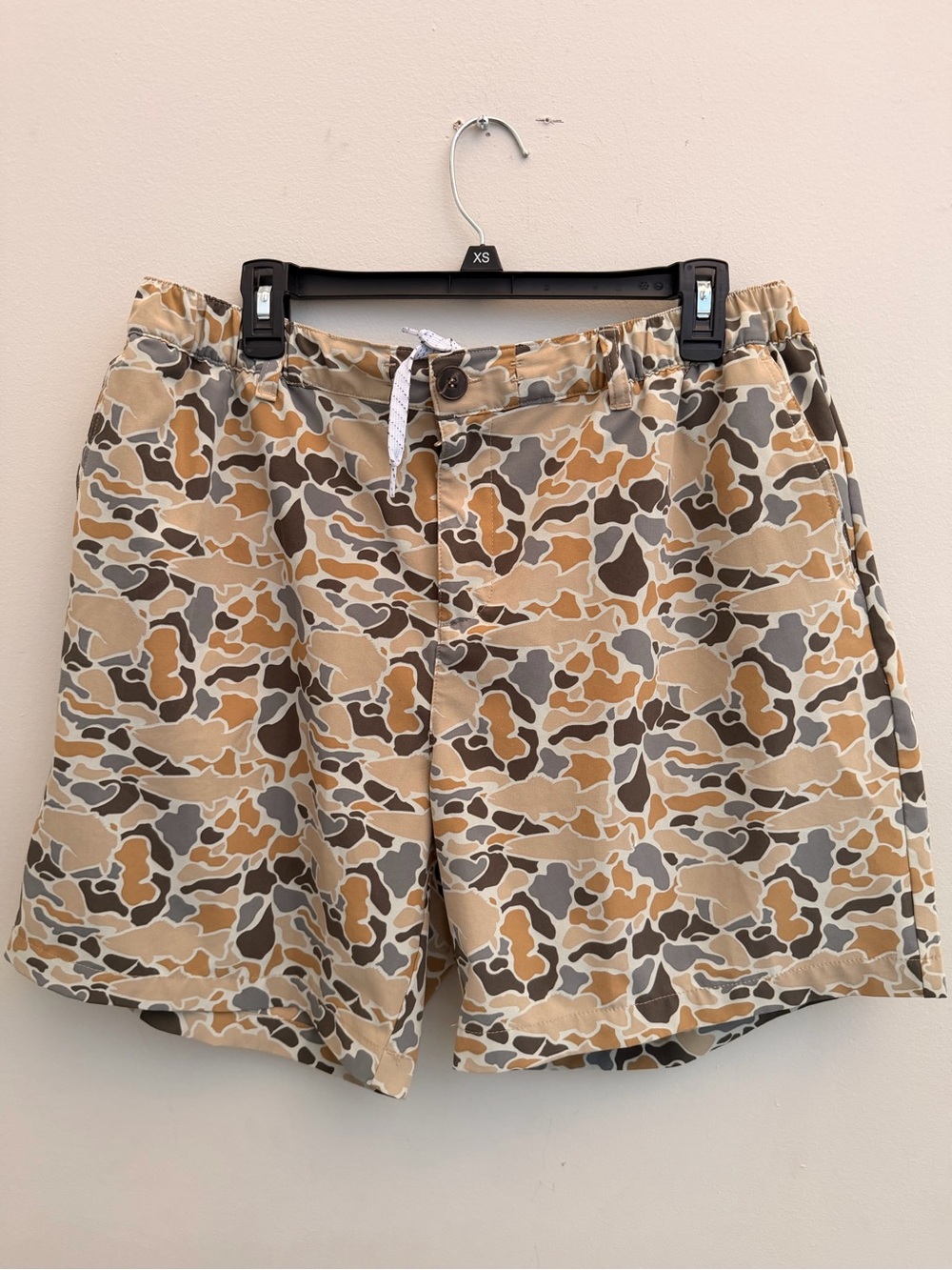 Simply Southern men’s Duck print shorts